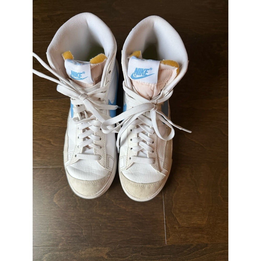 Nike Blazer Mid '77 Women's 6.5 White University Blue Carolina